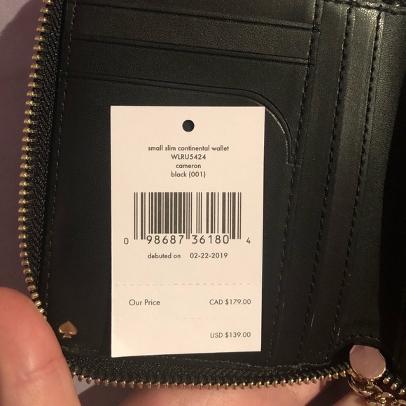 KATE SPADE WALLET back w gold hardware - Picture 5 of 5